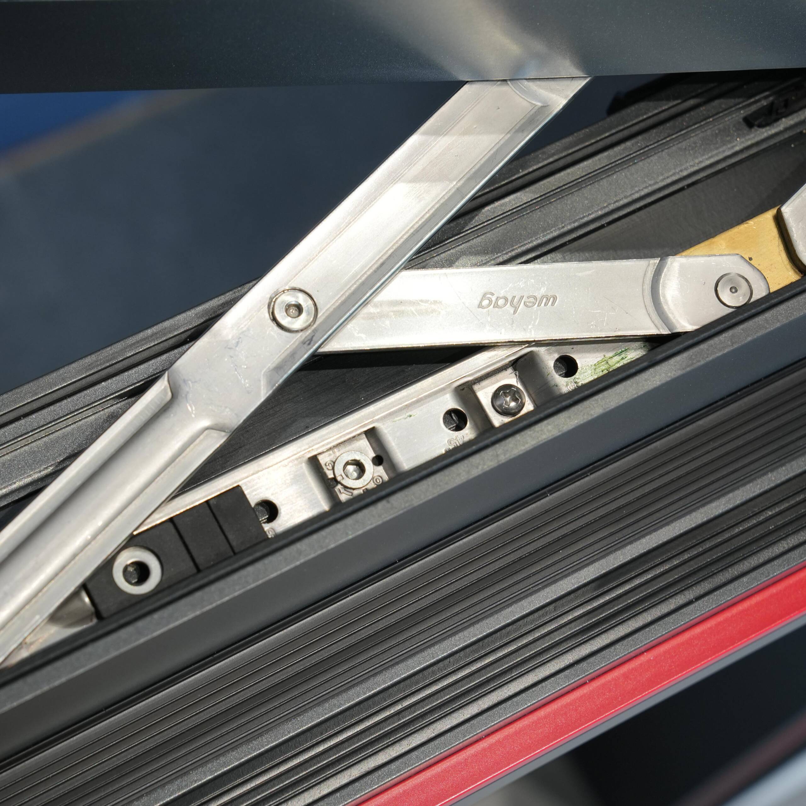 EW 119 Window superior thermal insulation