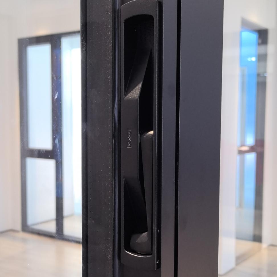 EW 90 Outward Casement Window with smooth operating hardware